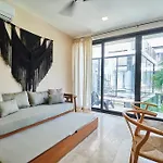 208 Amena Lovely 1 BDR Apartment in a quiet place