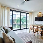 208 Amena Lovely 1 BDR Apartment in a quiet place
