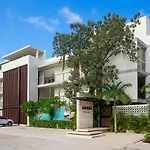 Private Pool And Rooftop For 3