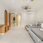 Casa Vida Luxury Villa 5bd 7br sleeps up to 15 in Aldea Zama Tulum