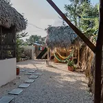 Aldea Okot