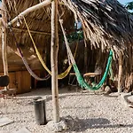 Aldea Okot