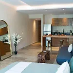 Sunrise Studio In Aldea Zama