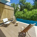 ***New Swim Up with Prívate Jacuzzi***