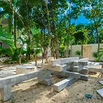 Studio All-Inclusive Gym-Pool 360º-Scooter-Bicycle-Breakfast-Exclusive Benefits Services By Sandy Powerful