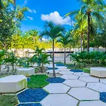 Studio All-Inclusive Gym-Pool 360º-Scooter-Bicycle-Breakfast-Exclusive Benefits Services By Sandy Powerful