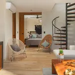 2 Floors W/Private Roof Top Pool.Near Beach&Town.