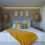 Beyond Amazing 3Bd 2Br/ Balcony
