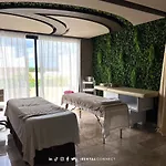 New Studio P-3, Pool, Roof Top, Great Location