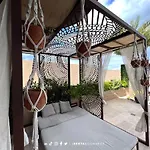 New Studio P-3, Pool, Roof Top, Great Location