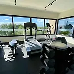 Suit Next To The Common Top Roof Exclusive Building Kingsize Bed 2 Super Pools, Gym, Grill