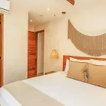 Nature, Luxury, Private Pool Plus Washer & Dryer