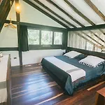 Nahouse Jungle Lodges