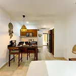 Increible Studio Garden Pool N-B2 By Sandy Powerful