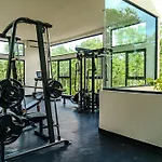 Ph With Private Pool And Bikes