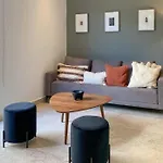 Cozy & Comfy Apartment Kaan Tower