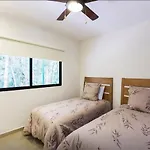 Quiet & Relaxing 2Br Condo In The Most Exclusive Area By Happy Address