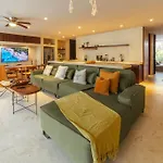 Luxury Condo With Private Pool