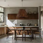 Casa Solara Sleeps 12 Beach Club