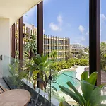 Mistiq Gardens