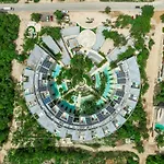 Tropical Jungle At Central Lagunas - Panoramic Pool & Gym