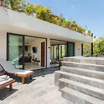 Temple Paradise Luxury Suites 6 Min From Beach