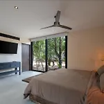 Eco-Friendly Bungalows En La Selva De Tulum