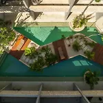 *Jungle Ph W/Pool, Close To Downtown & Beach