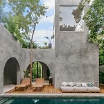 Tulum\'S Famous Minimalist Palace
