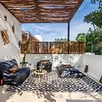 Casa Pepitart House