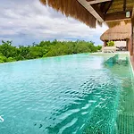 Jungle View 1 Br. Apt. With Great Infinity Pool