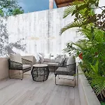 302 Modern & Luxury Apartment With Private Terrace