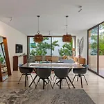 302 Modern & Luxury Apartment With Private Terrace