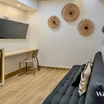 Great Located Spacious 2 Bedroom Apartment With Amazing Terrace By Waves Management