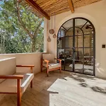 2Br 2Ba Boutique Condo With Private Pool