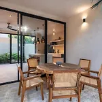 Villa El Canto, Luxury 7 Bed Jungle Villa Rooftop View