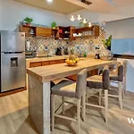 Exclusive 3-Bedroom House With A Large Roof Terrace And Private Pool