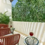 Luxury 1Br - Rooftop Paradise With Pool & Jacuzzi