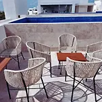 2-Bedroom Apartment With Pool Parques Zama