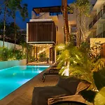 Luxury Condo for 4 Casa Azul