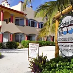 Tankah Inn B&B & Diving Hotel