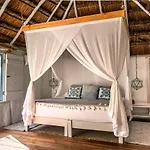 Playa Mambo Eco Cabanas