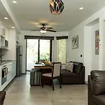 Classy 2 Bedroom Apartment Fully Equipped Up To 5 People At Aldea Zama