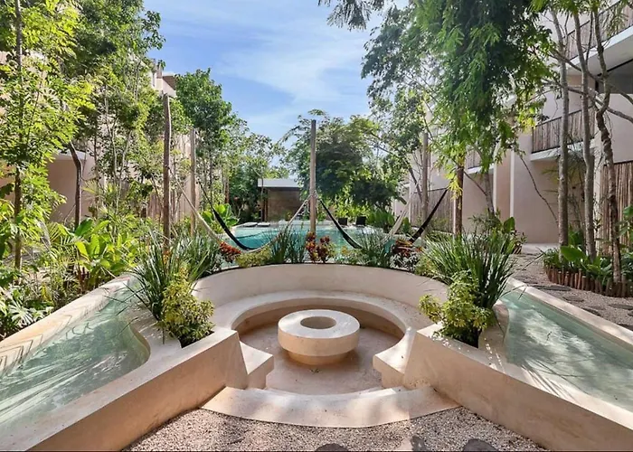 Palalma Luxury 2BD condo, FAST WIFI, TV, Ammenities, Pool