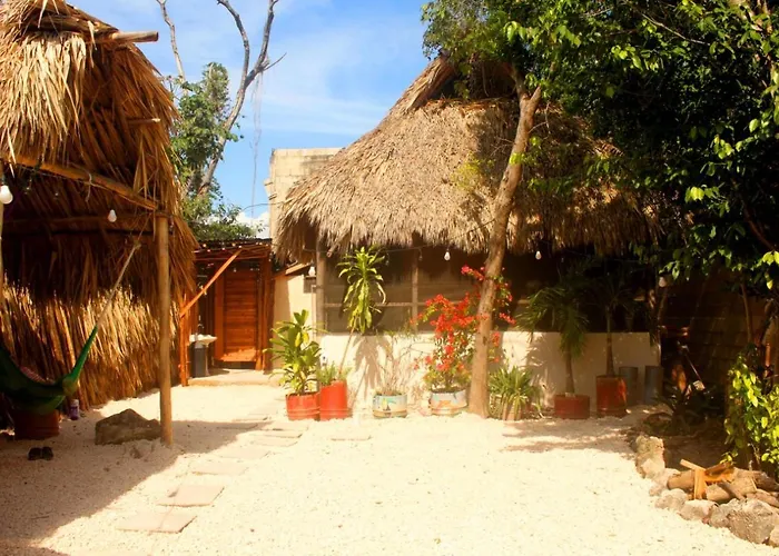 Aldea Okot