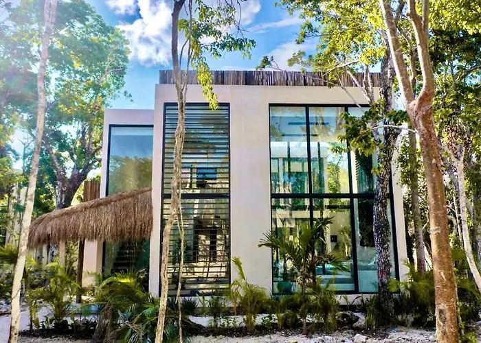 Villa Xuncari en el corazón de la selva Tulum