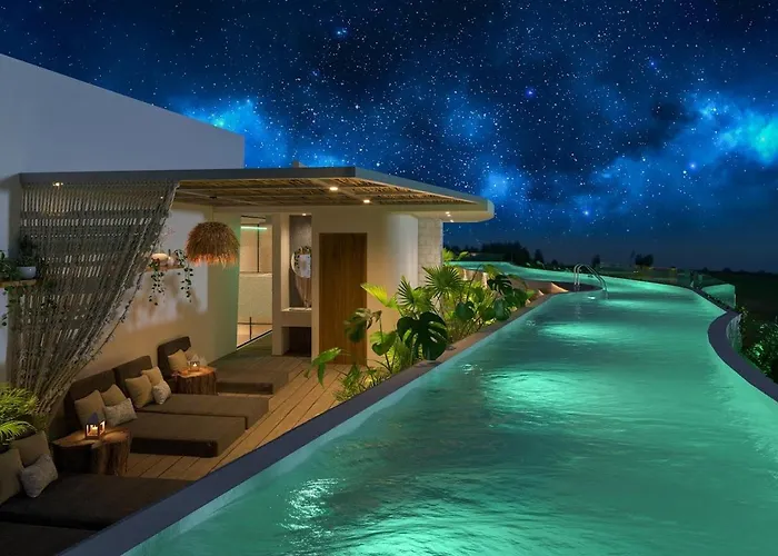 Beautiful Rooftop Apartment With Private Terrace, Amazing Pool With Aerial Views, Jacuzzi-Sauna-Gym-Laundry-Cinema-Coworking