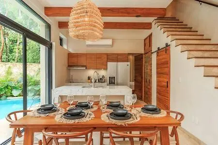 Nature, Luxury, Private Pool Plus Washer & Dryer