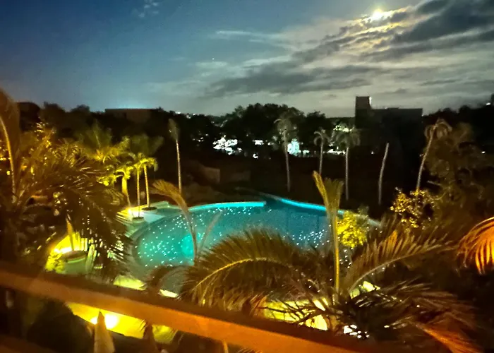 Aflora Resort Style Studio