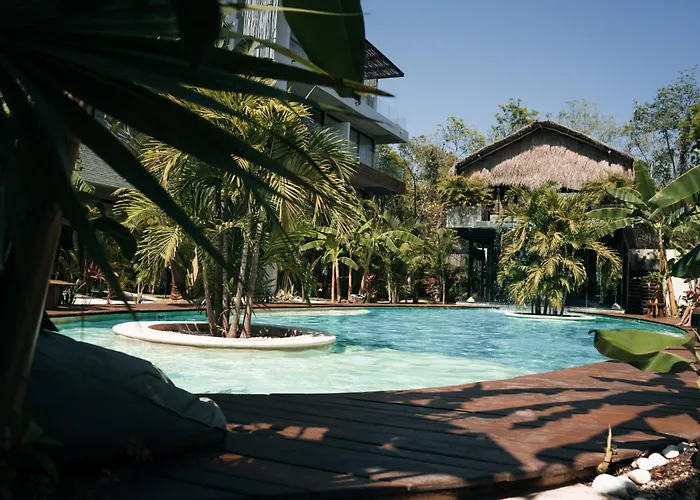Kinah Retreat - Exclusive Boho Tropical Escape